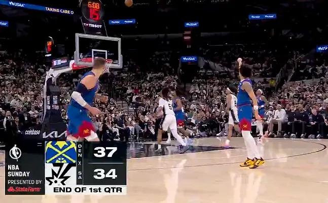 星空注册-约基奇打满12分钟拿到12分7篮板，掘金首节37-34领先马刺